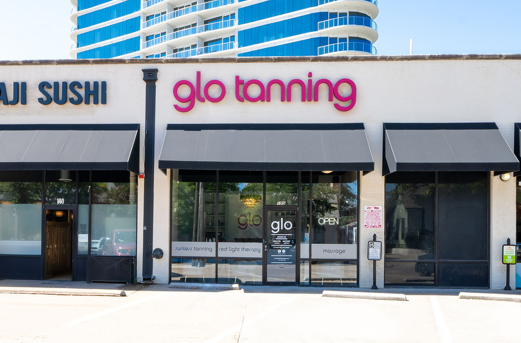 Glo Tanning storefront at Uptown Dallas.